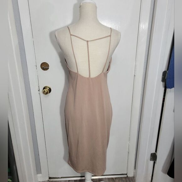 Mikey and joey tan tight fitted dress - Picture 2 of 10